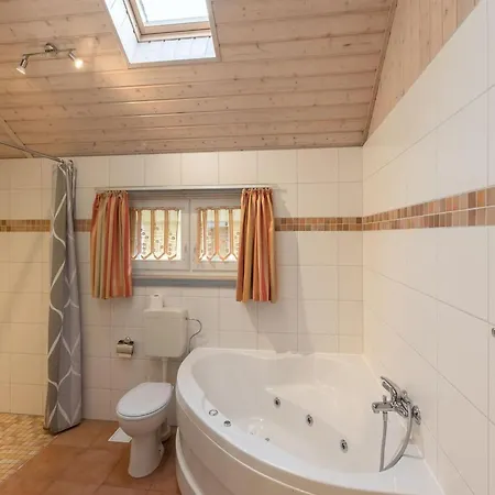 Exklusives Skandinavisches Holiday home Rechlin